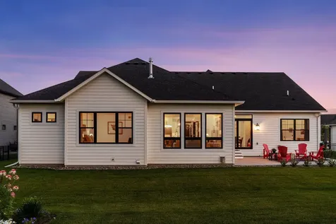 1461 Palmer Drive N Lake Elmo MN 55042