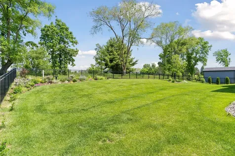 1461 Palmer Drive N Lake Elmo MN 55042