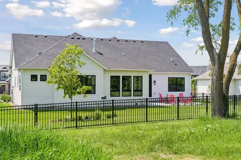 1461 Palmer Drive N Lake Elmo MN 55042