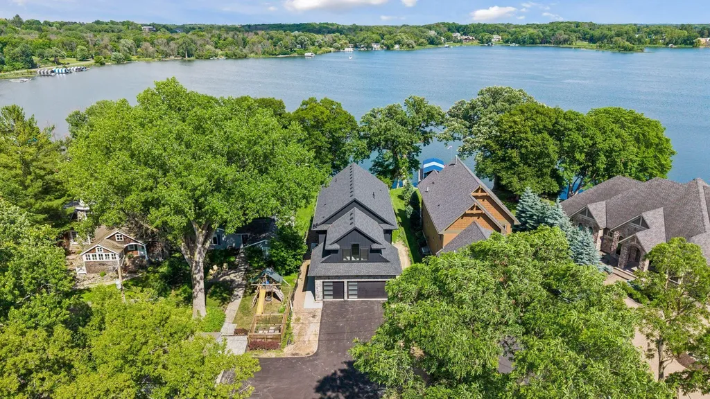 348 W Lake Street Orono MN 55356