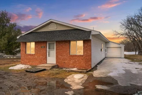 103 Us Highway 63 N Clayton WI 54004