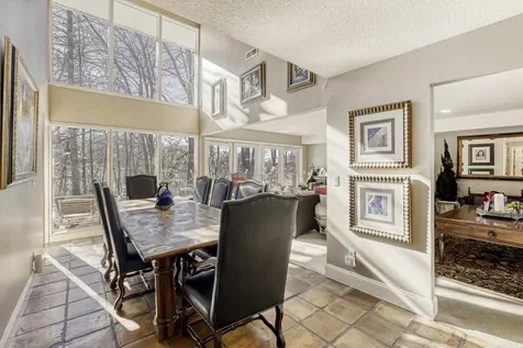 2081 Meeting Street Wayzata MN 55391