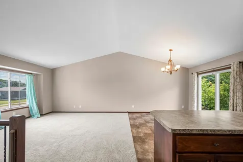 25400 12th Street W Zimmerman MN 55398