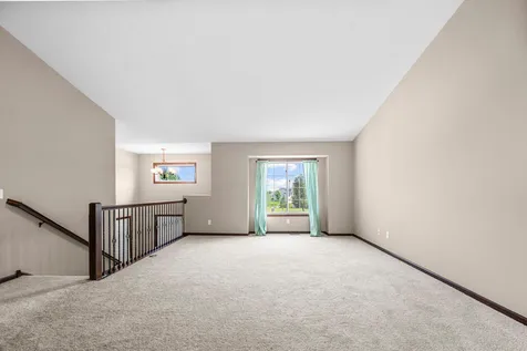 25400 12th Street W Zimmerman MN 55398