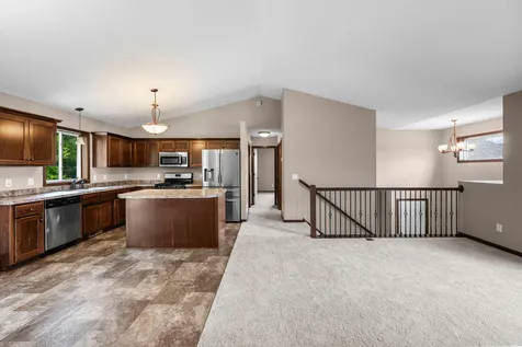 25400 12th Street W Zimmerman MN 55398
