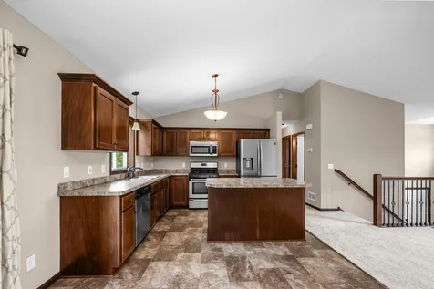 25400 12th Street W Zimmerman MN 55398