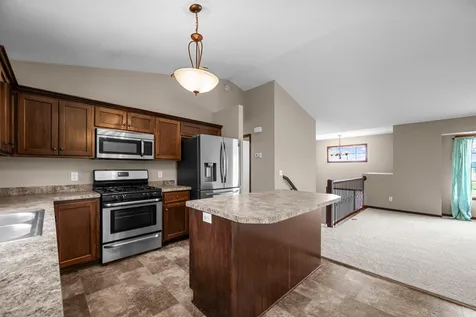 25400 12th Street W Zimmerman MN 55398