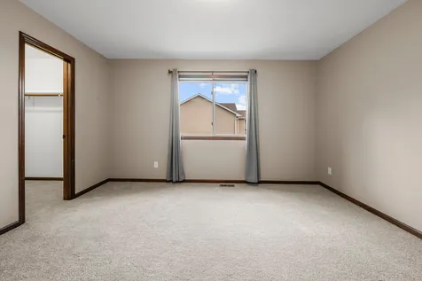 25400 12th Street W Zimmerman MN 55398