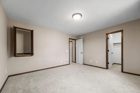 25400 12th Street W Zimmerman MN 55398