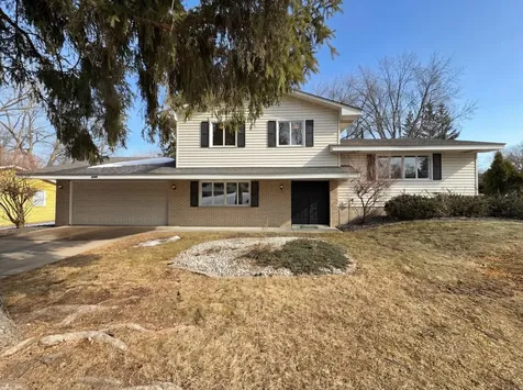 3480 Milton Street N Shoreview MN 55126