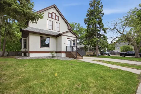 819 7th Avenue S Moorhead MN 56560