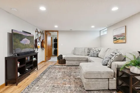 924 Marlboro Court NE Spring Lake Park MN 55432