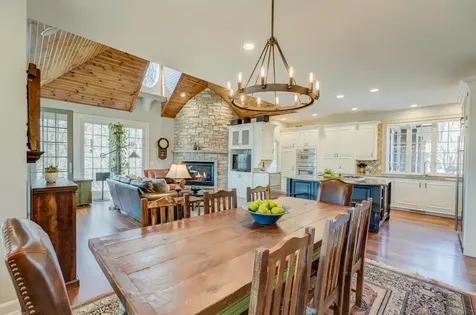27 Pine Road North Oaks MN 55127
