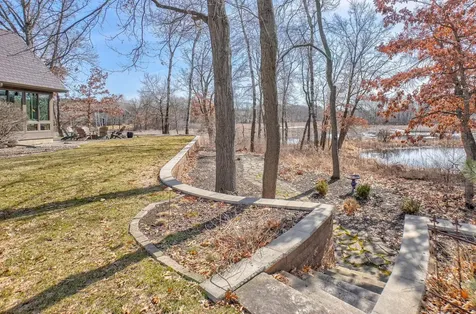 27 Pine Road North Oaks MN 55127