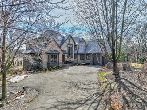 27 Pine Road North Oaks MN 55127