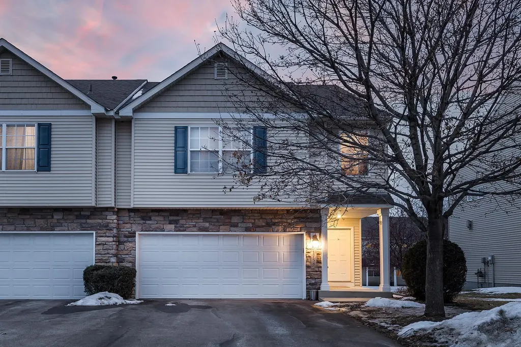 1758 Philipp Drive Shakopee MN 55379
