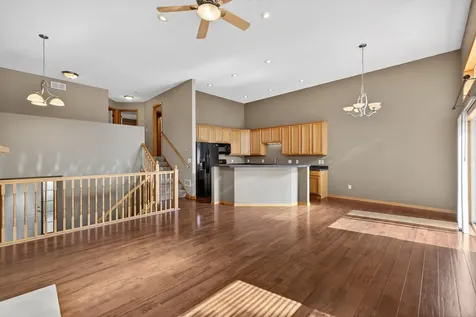 1758 Philipp Drive Shakopee MN 55379