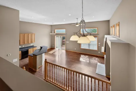 1758 Philipp Drive Shakopee MN 55379