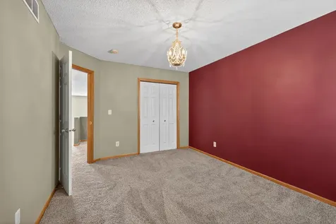 1758 Philipp Drive Shakopee MN 55379