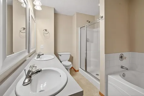 1758 Philipp Drive Shakopee MN 55379