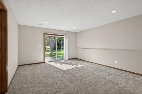 1758 Philipp Drive Shakopee MN 55379