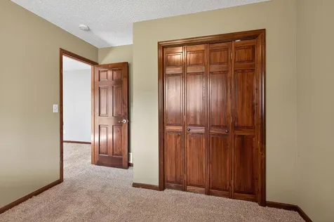 1758 Philipp Drive Shakopee MN 55379