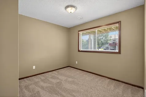 1758 Philipp Drive Shakopee MN 55379