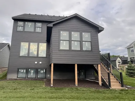 5564 Rolling Hills Parkway Victoria MN 55318