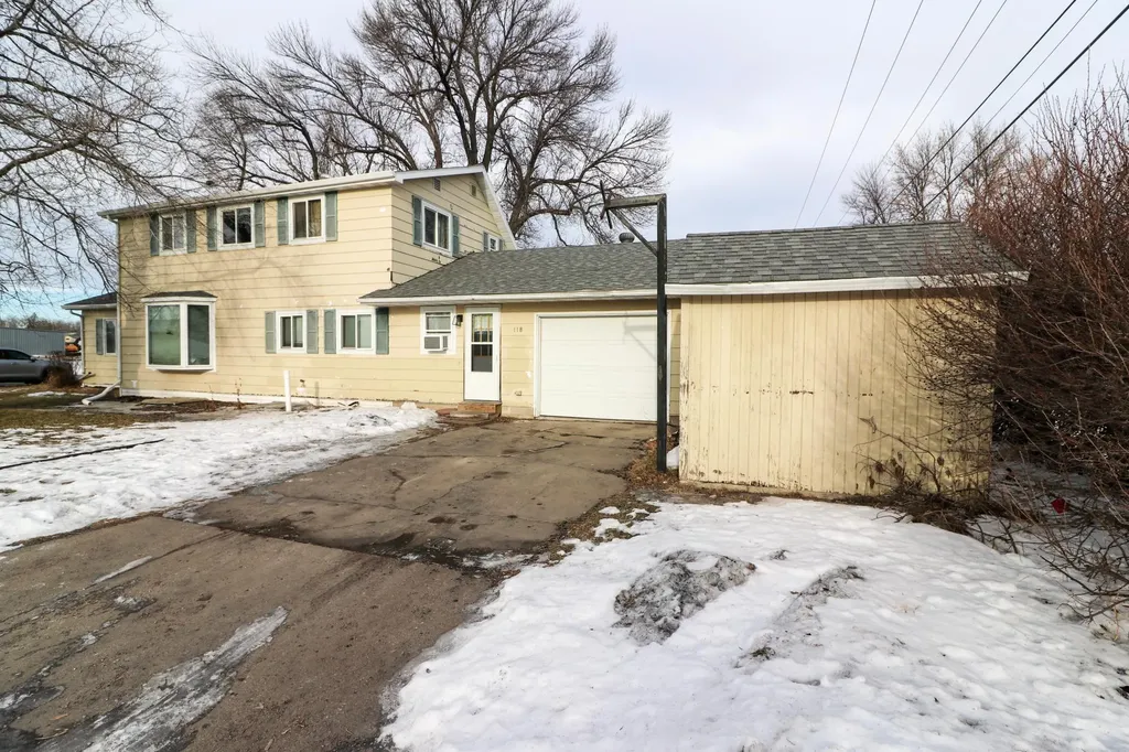 118 2nd Avenue NE Mayville ND 58257