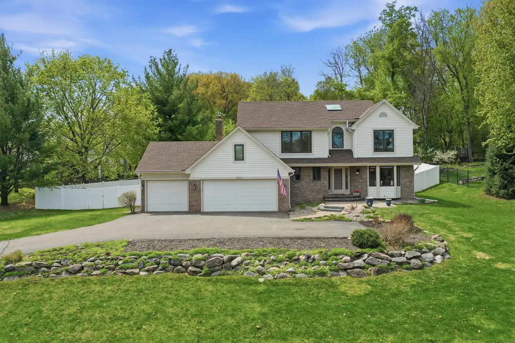 300 Trappers Pass Chanhassen MN 55317