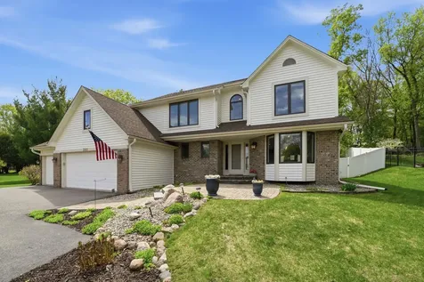 300 Trappers Pass Chanhassen MN 55317