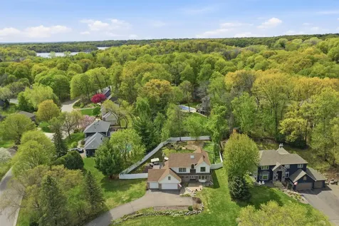 300 Trappers Pass Chanhassen MN 55317