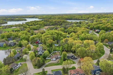 300 Trappers Pass Chanhassen MN 55317