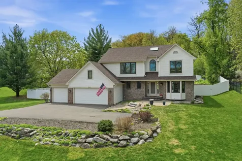 300 Trappers Pass Chanhassen MN 55317