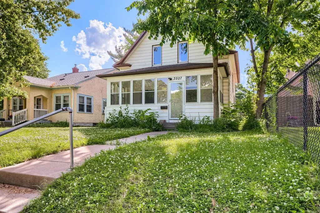 3507 Newton Ave Avenue N Minneapolis MN 55412