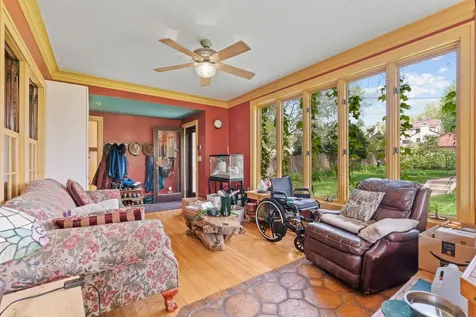 504 Mississippi River Boulevard S Saint Paul MN 55116
