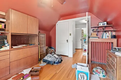 504 Mississippi River Boulevard S Saint Paul MN 55116