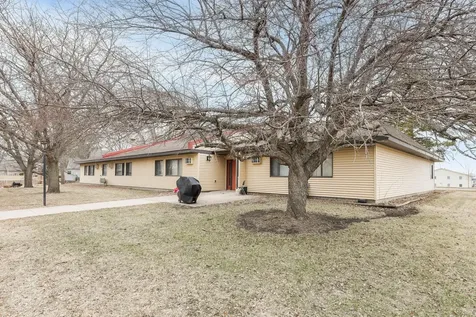 315 E Main Street Cyrus MN 56323