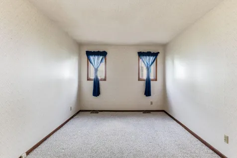 2291 Rockwood Avenue Saint Paul MN 55116