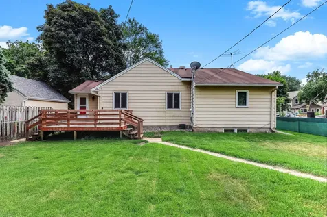 2291 Rockwood Avenue Saint Paul MN 55116