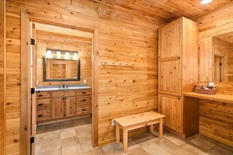 1517 Mayon Way Cloquet MN 55720
