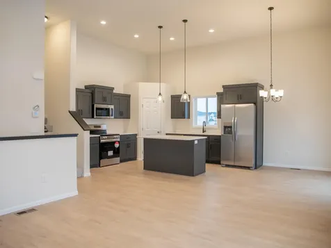 6704 Meadow View Drive S Fargo ND 58104