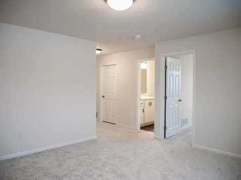 6704 Meadow View Drive S Fargo ND 58104