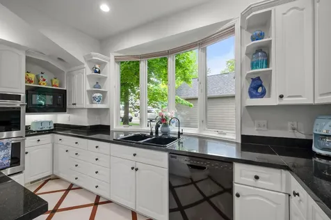 23760 Lawtonka Drive Excelsior MN 55331