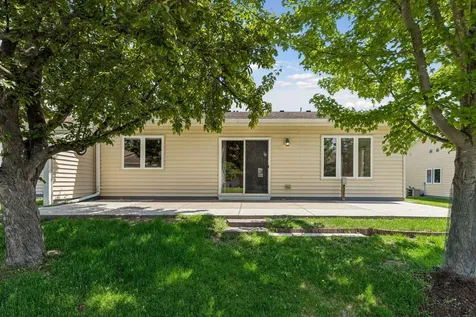 3447 Valento Circle Vadnais Heights MN 55127
