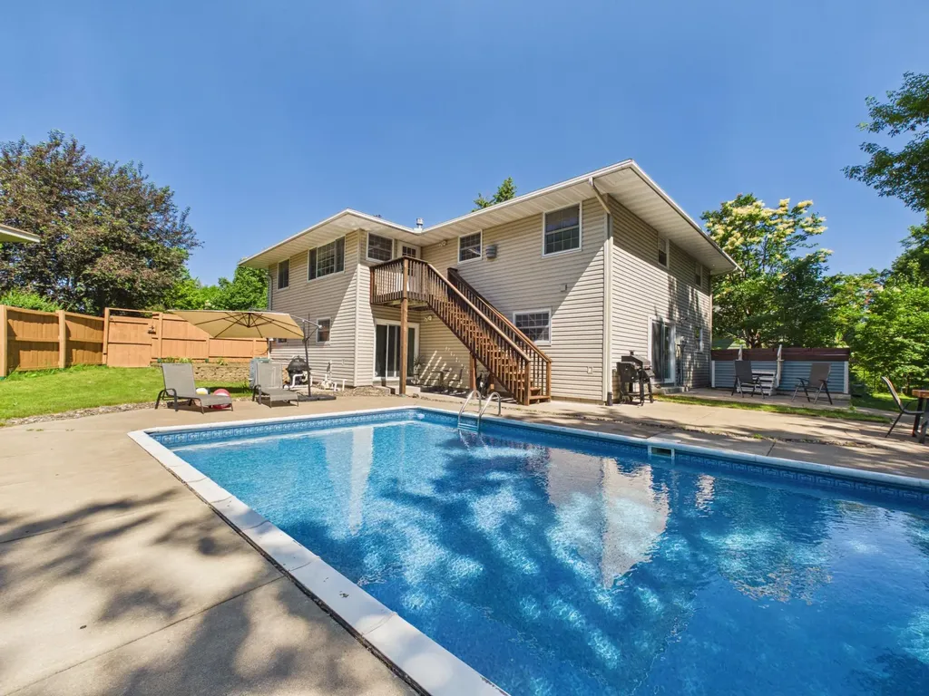 4340 Rustic Place Shoreview MN 55126