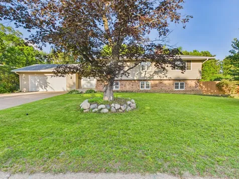 4340 Rustic Place Shoreview MN 55126