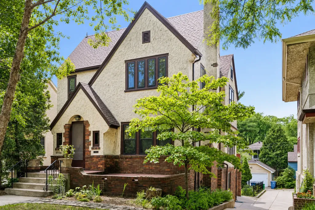 4904 Thomas Avenue S Minneapolis MN 55410