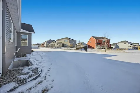 1465 Shawnas Place S Fargo ND 58104