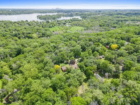 2217 Oakview Lane N Plymouth MN 55441